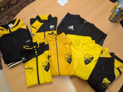 Div. Kleidung "ZU VERSCHENKEN"