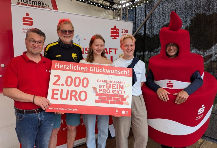 Übergabe obligatorischer Scheck