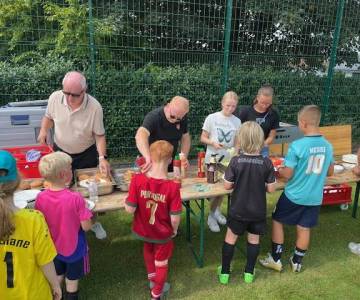 TuS_Fussballcamp_2025_-_Essensausgabe_original