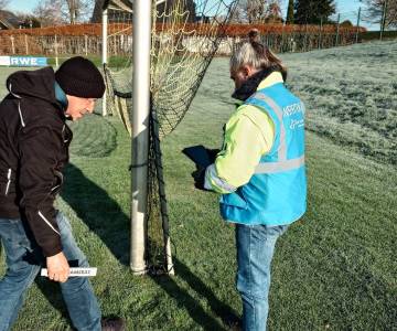 Bild2-Prufung-Fussballtor_original